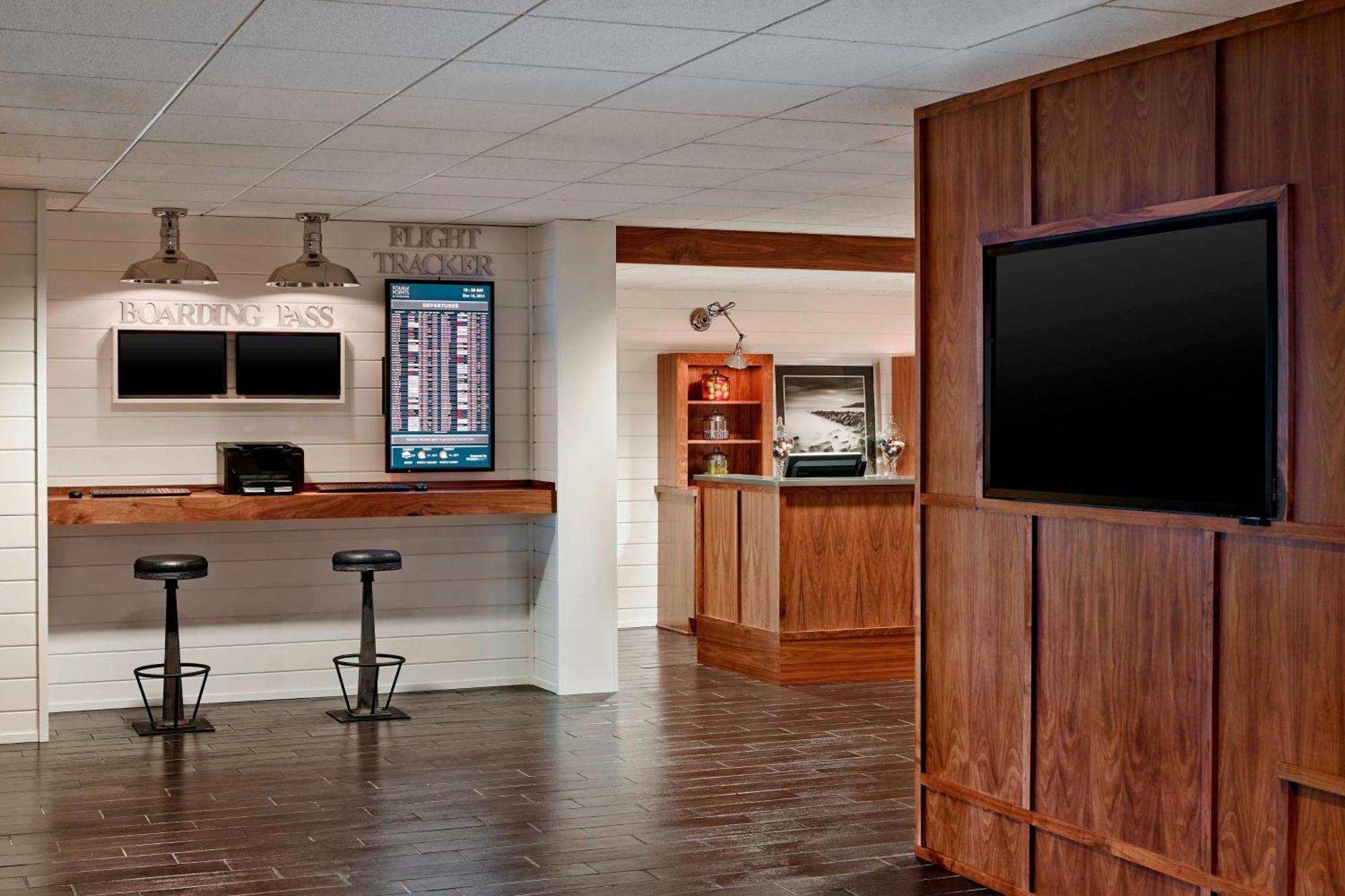 Four Points By Sheraton Mall Of America Minneapolis Airport Hotel 3*